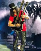 Concerts 2017 0602 lisbonne concert slash