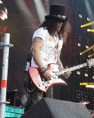 Concerts 2017 0607 zurich slash02