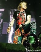 Concerts 2017 0727 st louis axl04