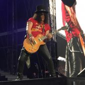 Concerts 2017 0821 ottawa slash02