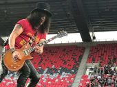 Concerts 2017 0821 ottawa slash04
