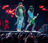 Concerts 2017 0824 winnipeg gnr04