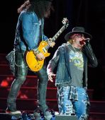 Concerts 2017 0824 winnipeg gnr05