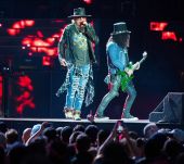 Concerts 2017 0824 winnipeg gnr08