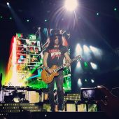 Concerts 2017 0901 vancouver slash02