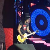 Concerts 2017 0901 vancouver slash03