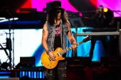 Concerts 2017 1011 nyc slash01