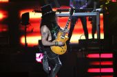Concerts 2017 1012 newark slash02