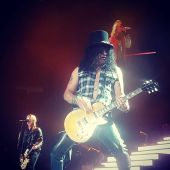 Concerts 2017 1029 toronto slash03