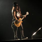 Concerts 2017 1030 toronto slash02