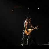 Concerts 2017 1106 chicago slash01