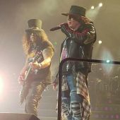 Concerts 2017 1113 nashville gnr03