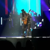 Concerts 2017 1128 san diego slash01