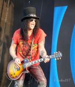 Concerts 2018 0609 download uk slash04