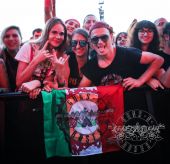 Concerts 2018 0615 florence concert fans