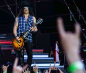 Concerts 2018 0709 chorzow slash02