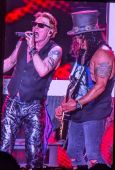 Concerts 2023 0811 hershey axl slash01