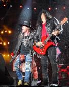 Guns n roses 2017 axl rose slash wellington