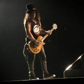 0&url=/concerts/2017/1030 toronto/slash02